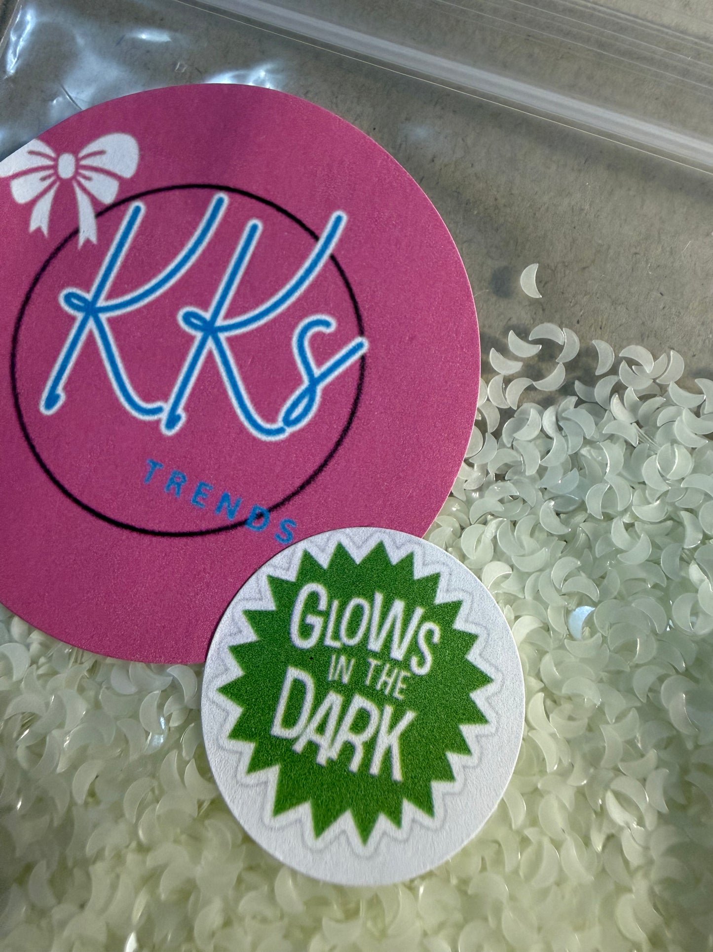 Moon- small - GLOW IN THE DARK - 2oz