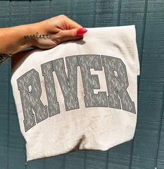 RIVER - CAMO