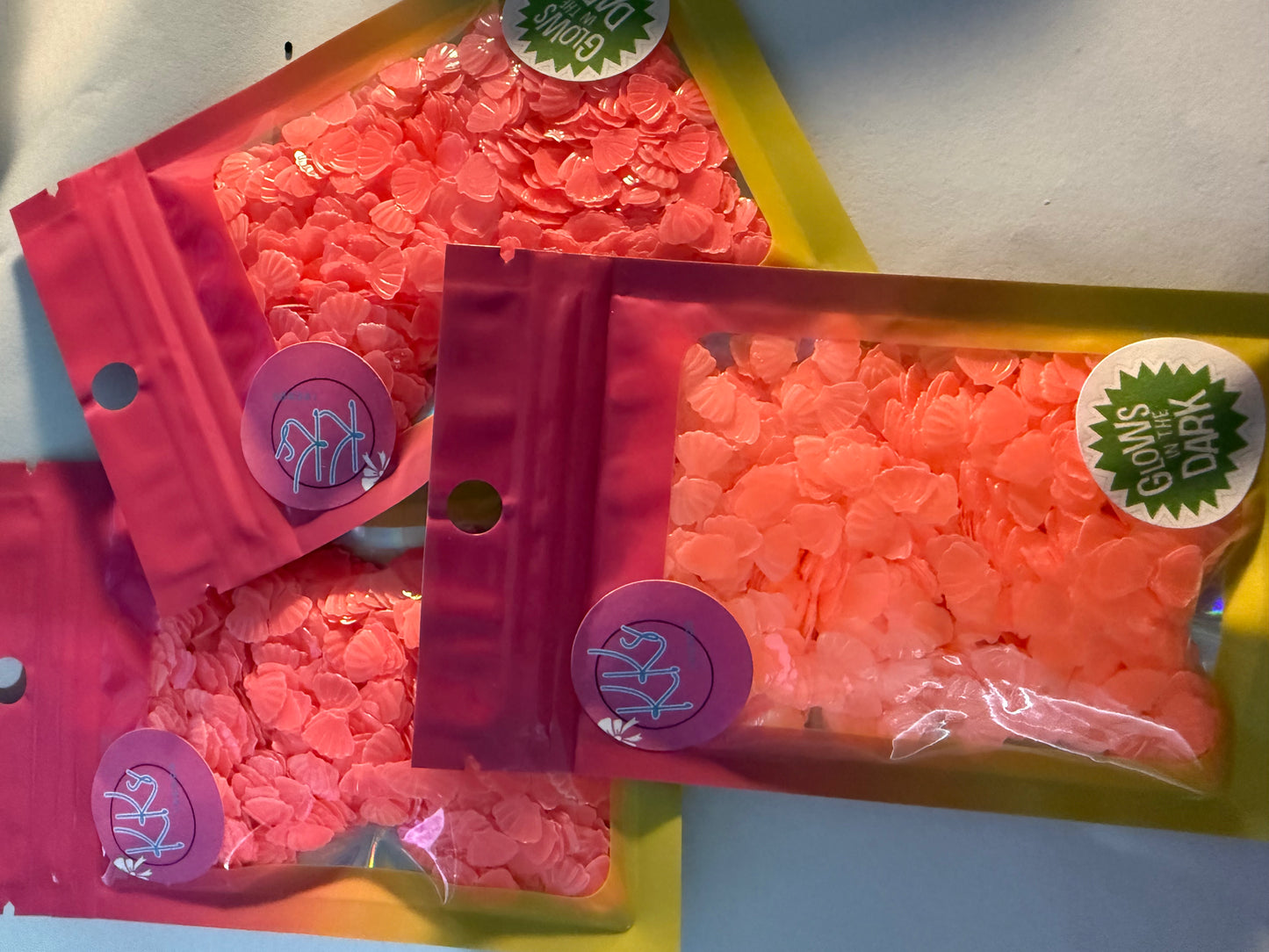 Pink Shells-GLOW IN THE DARK