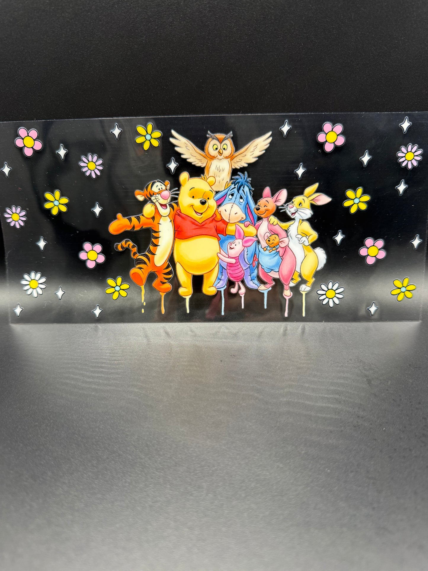 Pooh & Friends w/Flowers