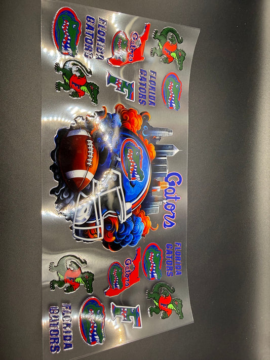 GATORS W/BLUE HELMET