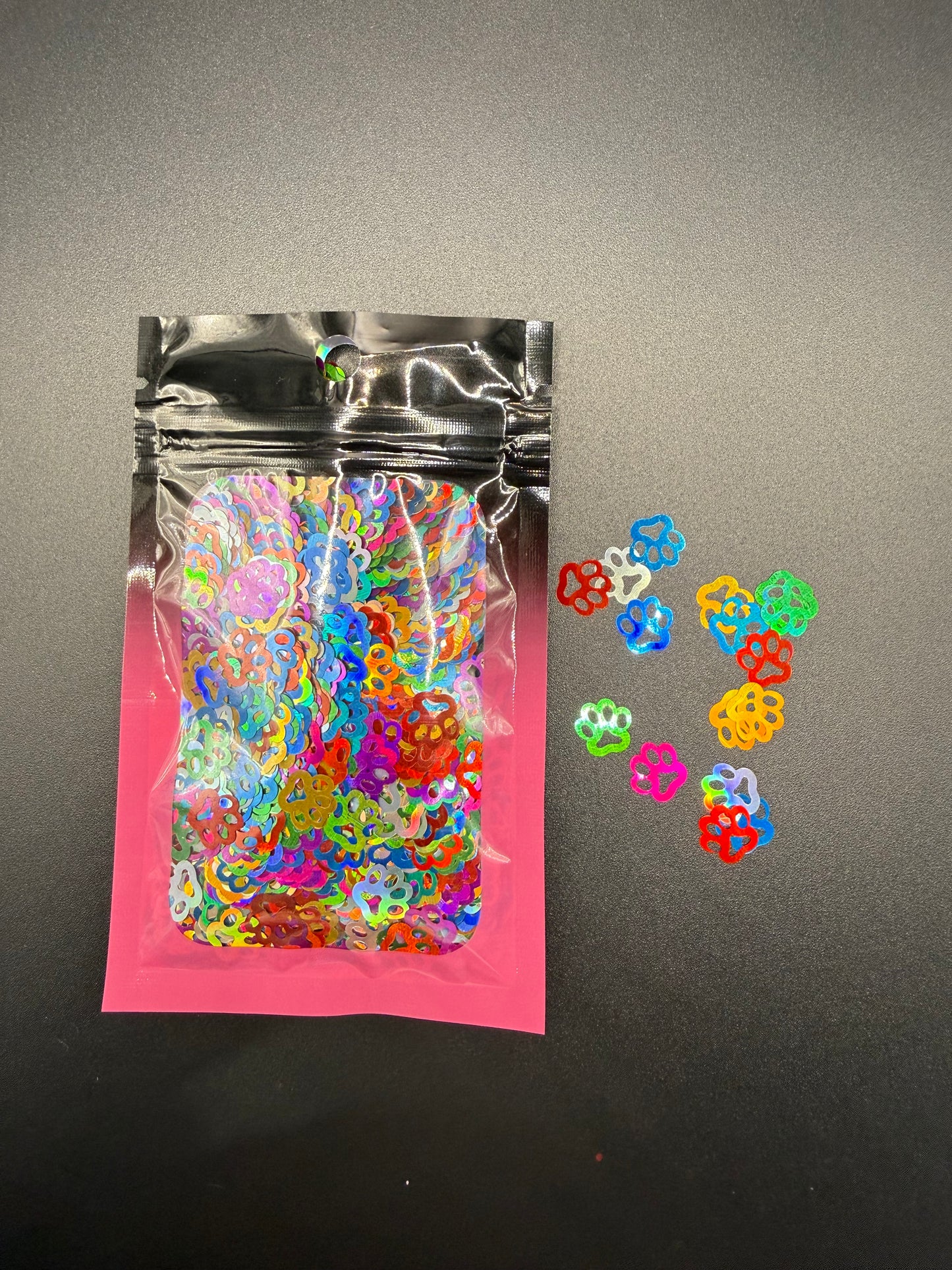 MULTI-COLOR PAW PRINTS
