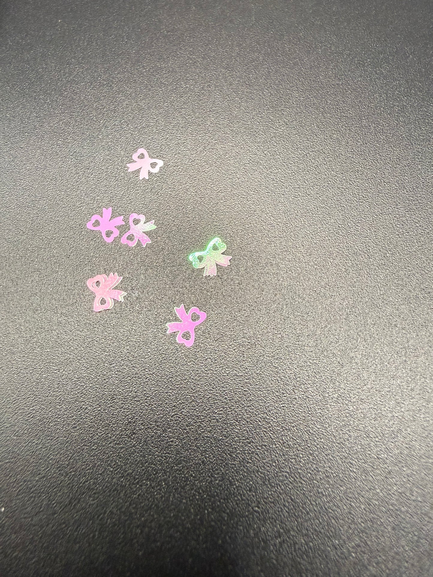 HOLLOW PINK BOW