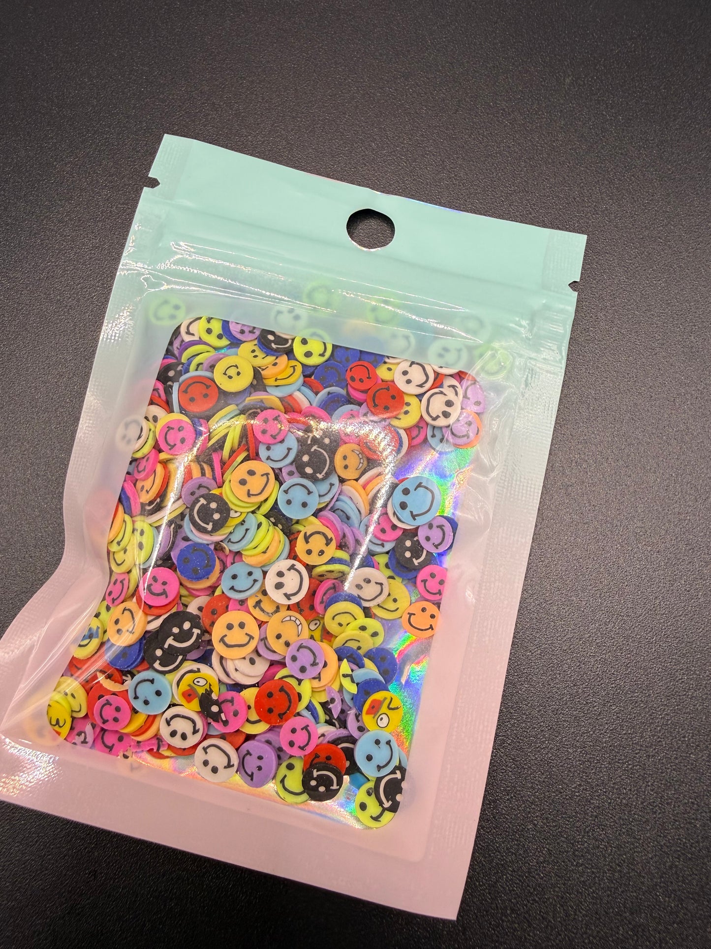 MULTICOLOR SMILEY FACE