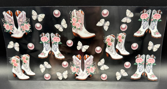 PEARLS & BOOTS
